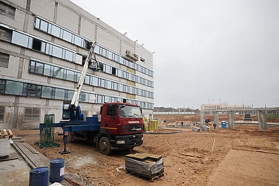 Высокие темпы без ущерба качеству. Как идет возведение новой больницы в Гродно