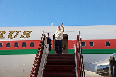 Высадка дерева удачи и храмовый комплекс Будды. Визит Лукашенко в Мьянму завершился культурной программой