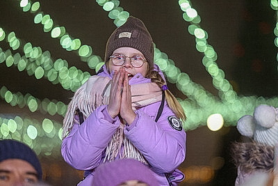 Шествие Дедов Морозов и Снегурочек собрало в Гродно более 700 участников