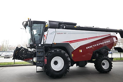 Поставки комплектующих для комбайнов. \"Гомсельмаш\" планирует развивать партнерство с \"Ростсельмашем\"