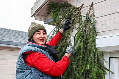 Зимняя сказка и вкусные угощения. Рождественская ярмарка открылась у Дворца спорта в Минске