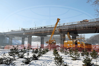 Реконструкция моста \"Юбилейный\" идет в Витебске