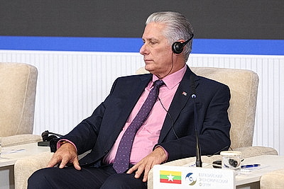 Лукашенко вместе с другими лидерами принял участие в ЕЭФ