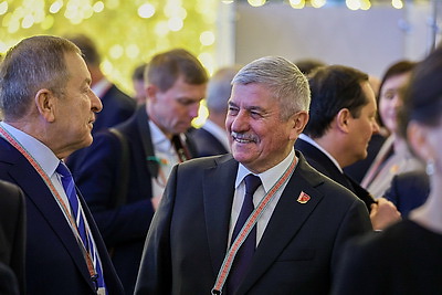 Второе заседание VII ВНС продолжает работу