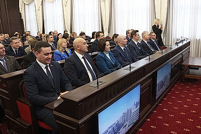 Головченко представил коллективу Аппарата Совмина и профильным министрам нового вице-премьера