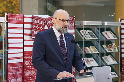 В Минске вручили сертификат о включении Неглюбской текстильной традиции в Список ЮНЕСКО