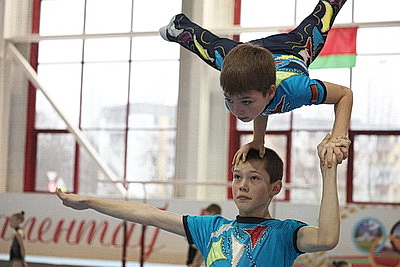 Турнир по спортивной акробатике стартовал в Могилеве