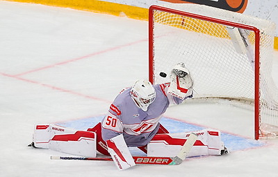 Хоккеисты минского \"Динамо\" отправили шесть безответных шайб в ворота \"Спартака\"