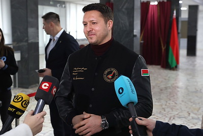 Белорусские хоккеисты проголосовали на выборах Президента