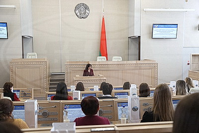 Кочанова - женщинам-военнослужащим: ваша служба подтверждает, что наши женщины могут все