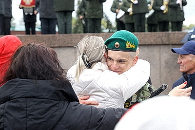 Молодое пополнение пограничников и военнослужащих внутренних войск приняли присягу в Брестской крепости