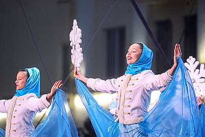 Огни зажгли на главной елке Бреста