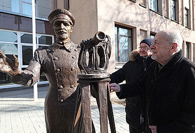 В Витебске открыли скульптуру \"Землеустроитель\"