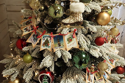 Новогодний автопарад и открытие резиденции Деда Мороза. В Могилеве дали старт праздничным мероприятиям