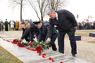 Митинг памяти жертв Хатыни состоялся в мемориальном комплексе \"Дремлево\"