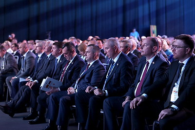 XII Форум регионов. Пленарное заседание прошло в Нижнем Новгороде