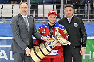 \"Юность\" стала 11-кратным чемпионом Беларуси по хоккею