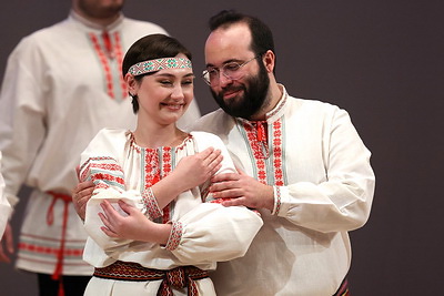 \"Звучащее время\". Академическую хоровую капеллу им.Г.Ширмы поздравили с 85-летием в Белгосфилармонии