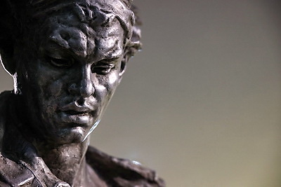 Участники медиатура \"Дорогами Победы\" презентовали Музею истории ВОВ копию уникального плаката