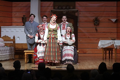 \"Талант и опыт в действии\". Артисты Купаловского театра дали мастер-класс на сцене Академии искусств