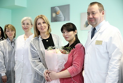 \"Мы изначально хотели очень большую семью\". Жительница Гродно родила 14-го ребенка