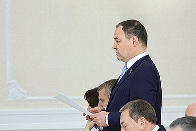 Лукашенко представили два варианта программы пятилетки