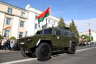 Парад Победы и шествие \"Беларусь помнит\". Брест отмечает 9 Мая