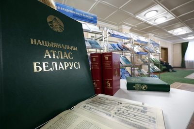 Микроэлектроника, биотехнологии, ИИ. Гусаков перечислил приоритеты развития белорусской науки