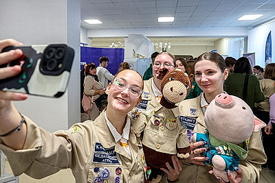 \"Подают пример всей стране\". В Витебске чествовали лучшие студотряды области