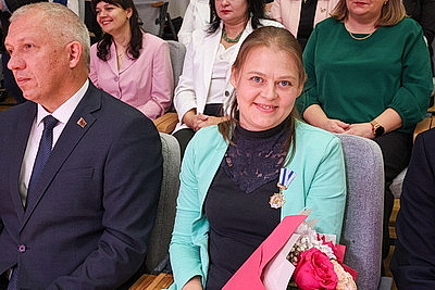 Женщин Могилевской области поздравили с Днем матери