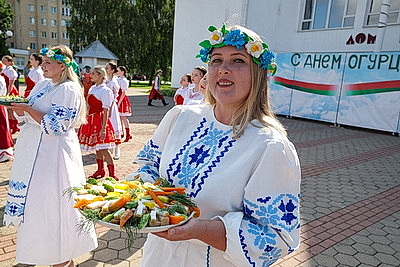 В Шклове вкусно и весело отметили День огурца