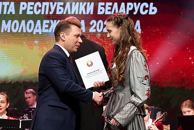 На одной сцене - профессионалы и молодежь. В Могилеве прошел областной культурный проект-концерт
