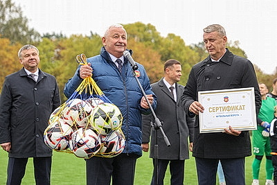 Памятник креветке, выставка караваев и подворий. В Белоозерске проходят \"Дажынкі-2025\"