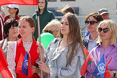 Пусть загораются яркие спортивные звезды. Новый стадион открыли в Ельске