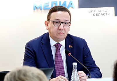 Обмен практическими наработками, деятельность СМИ. Что обсуждалось в Витебске на встрече с идеологическим активом области