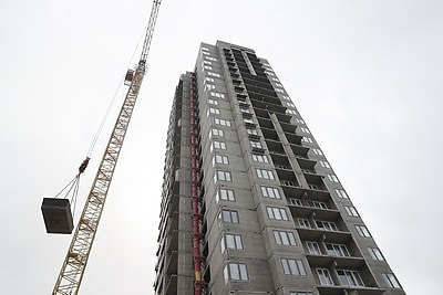 Депутаты оценили квартирный фонд первого в Гомеле небоскреба