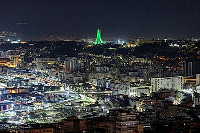 Бескрайние пески Сахары и буйство зелени. Контрастный и разнообразный Алжир