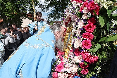 \"Место, где отдыхают душой\". Явление Жировичской иконы Божией Матери празднуют православные верующие