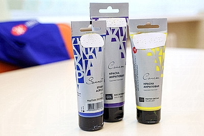 Познать душу через касание. Удивительная история незрячей художницы и ее тактильных картин