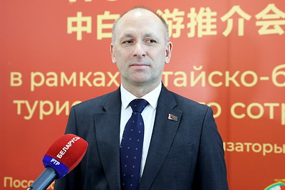 Замглавы Минспорта: Беларусь предлагает гостям из Китая все виды туризма - от экологического до медицинского