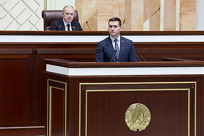 Сергеенко призвал депутатов активно информировать общество о ходе подготовки плановых законопроектов