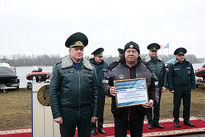 Новые плавсредства передали станциям ОСВОД
