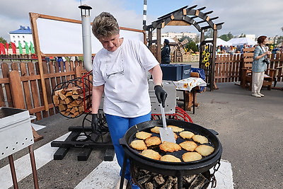 Подворья, выставки, концерты. Волковыск принимает областные \"Дажынкi\"