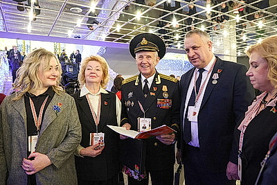 Второе заседание VII ВНС продолжает работу