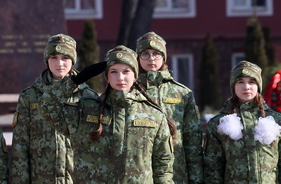 Гомельские школьники несут вахту памяти