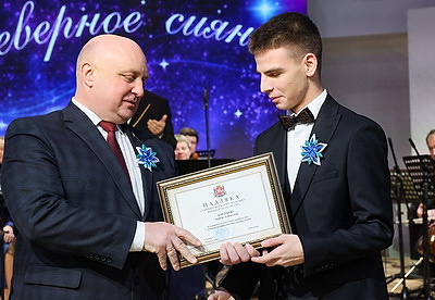 \"Атмосфера сказки!\". Более 40 пар кружились в танце на студенческом балу в Витебске