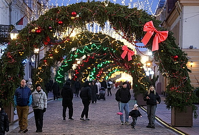 Праздничная атмосфера царит на улицах белорусских городов