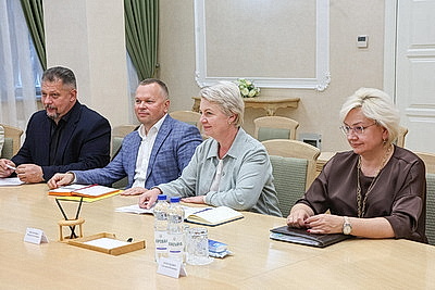 В Совете Республики состоялась встреча с представителями торговых сетей