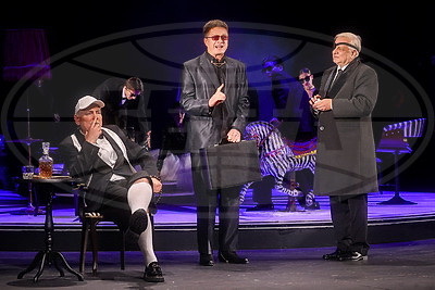 В Брестском академическом театре драмы состоялся премьерный показ спектакля \"Маскарад\"