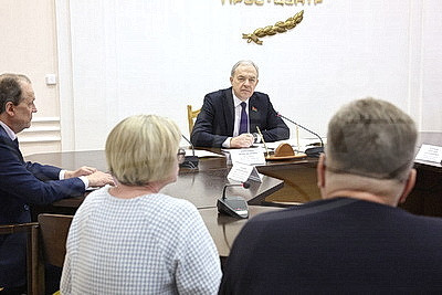 Сергеенко провел личный прием граждан